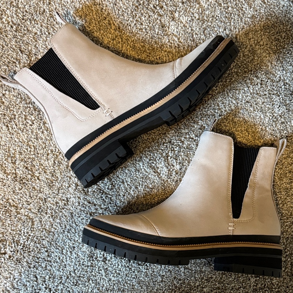 TOM’S Women's Dakota Leather Chelsea Boots